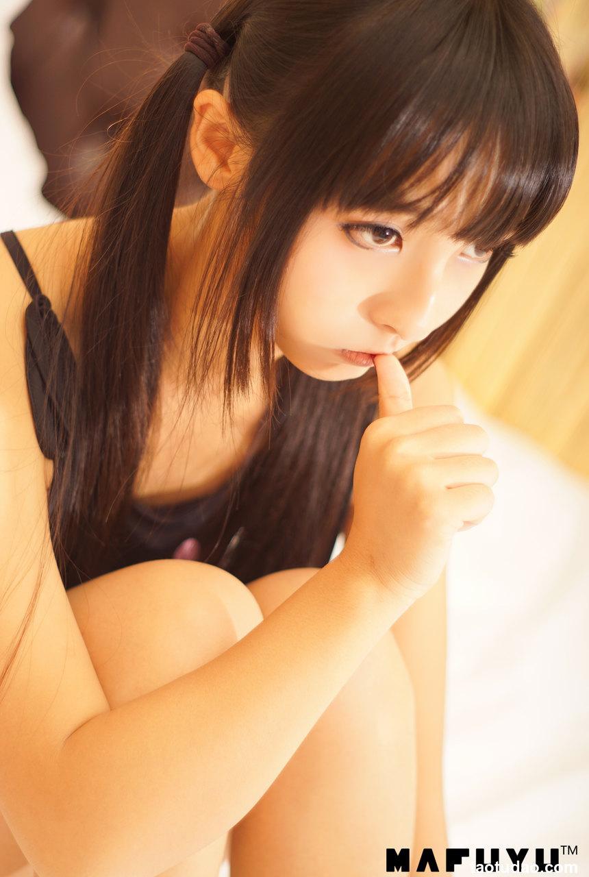 神楽板真冬 — 裸足系列套图[111P／1.55GB]