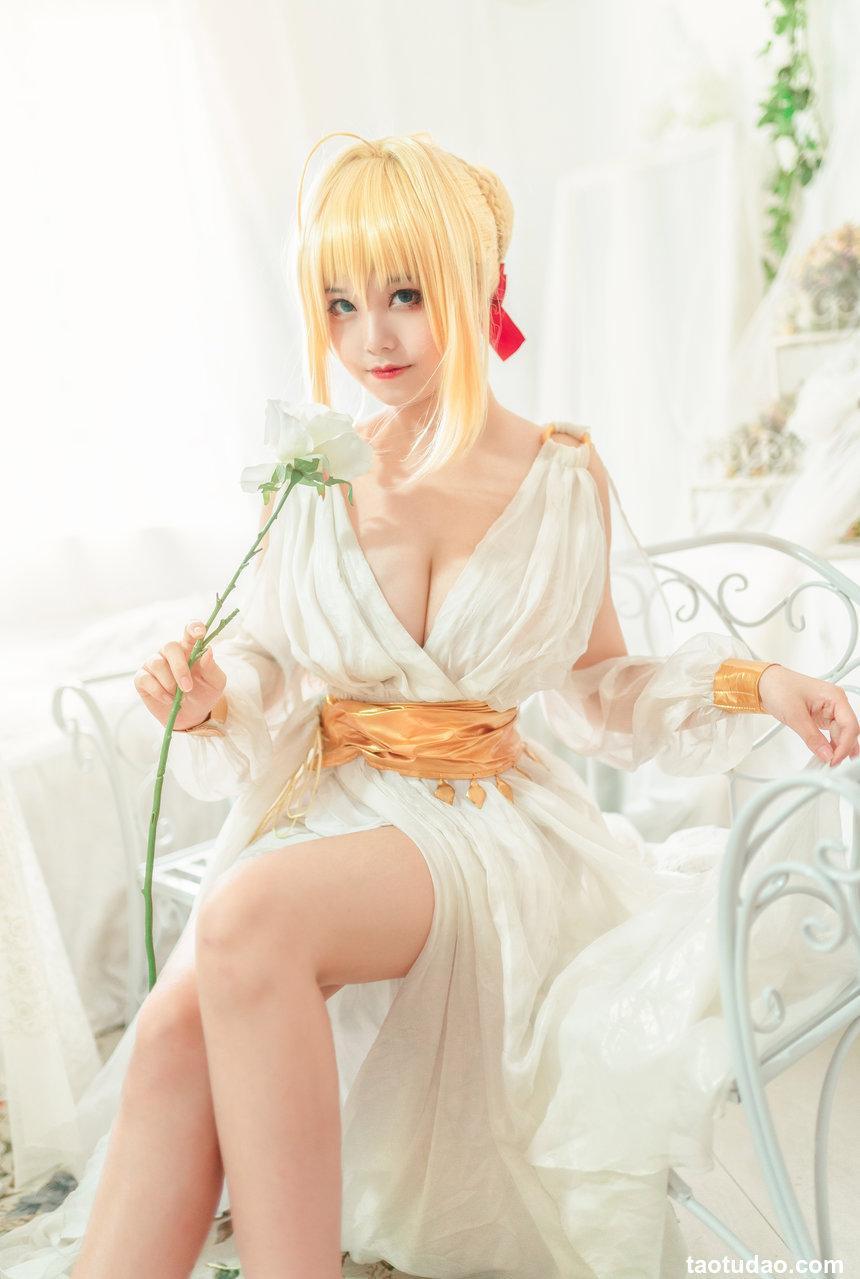 蜜汁猫裘 NO.008 尼禄睡裙 [10P-138MB]