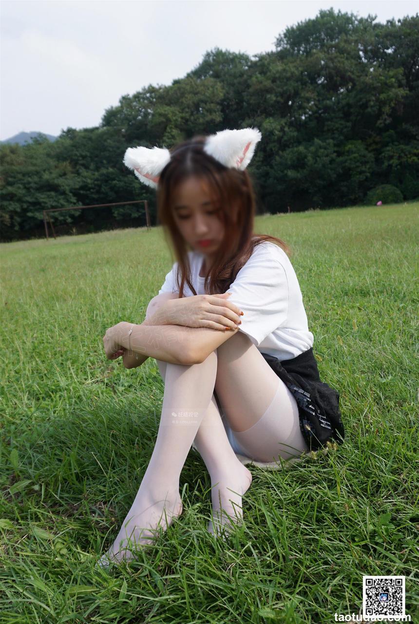 妖精视觉 NO.098 粥粥 狐狸师妹的白丝袜[73P／69.6MB]