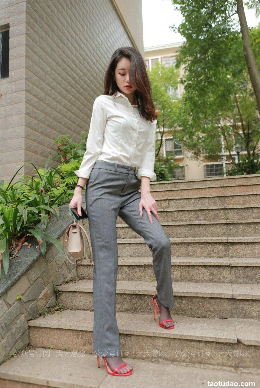 [IESS异思趣向] 2021.06.15 丝享家833：佳爷《六月女神特辑》[83P／158MB]