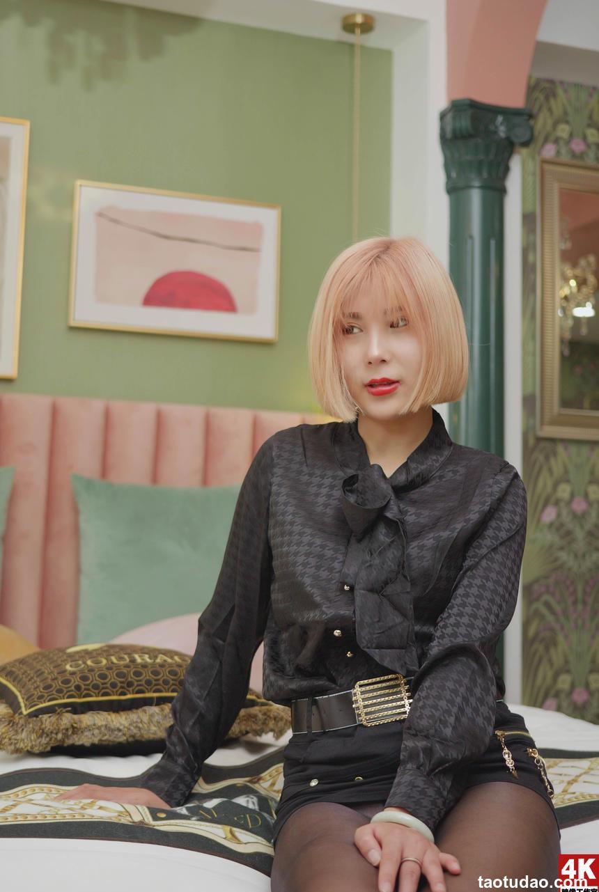 [Ligui丽柜] 2022.05.02 《卧室里的执勤官（上）》小發 [76+1P-92M]