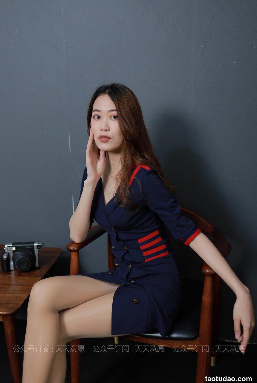 [IESS异思趣向] 2021.05.05 丝享家797：肉肉《大长腿超短裙》[51P／40.2MB]