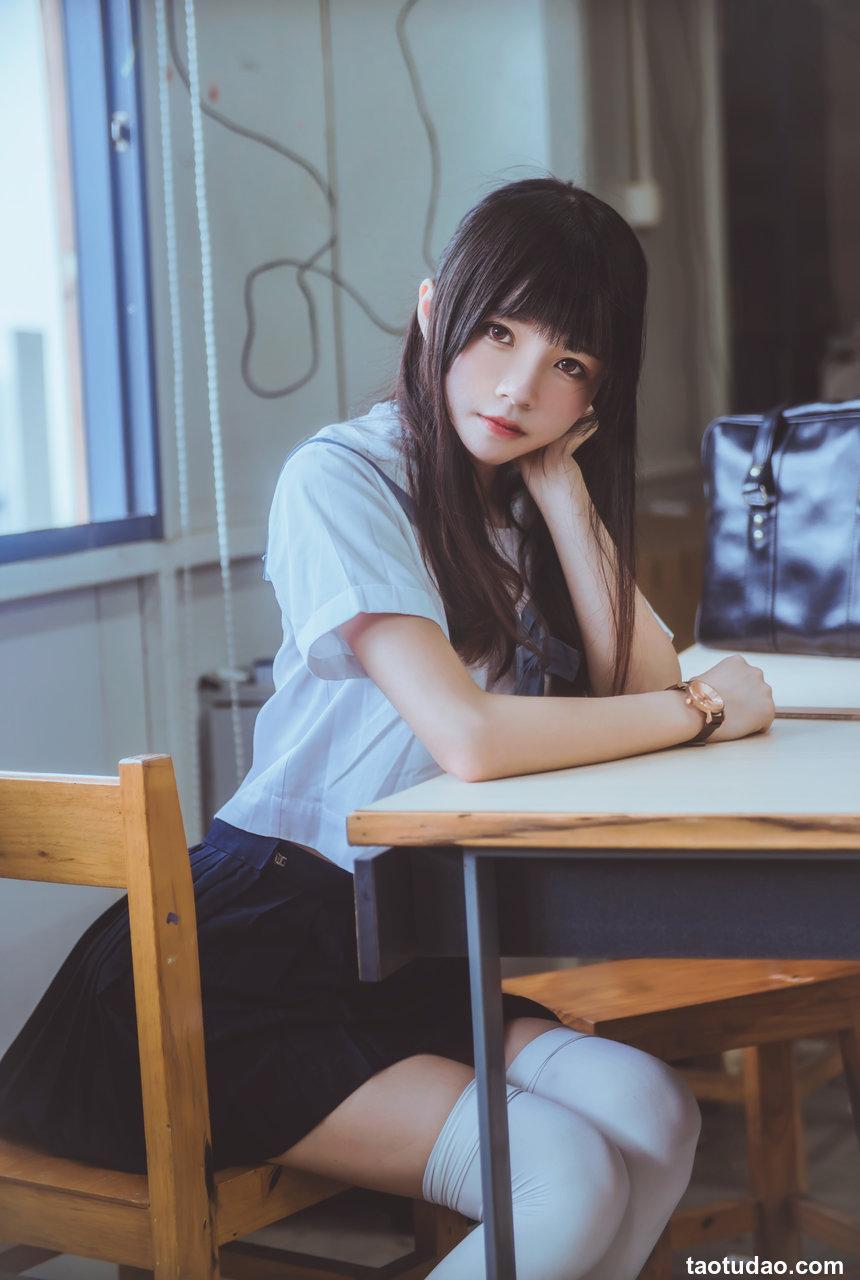 COS 桜桃喵 – 蓝白水手服 [39P]