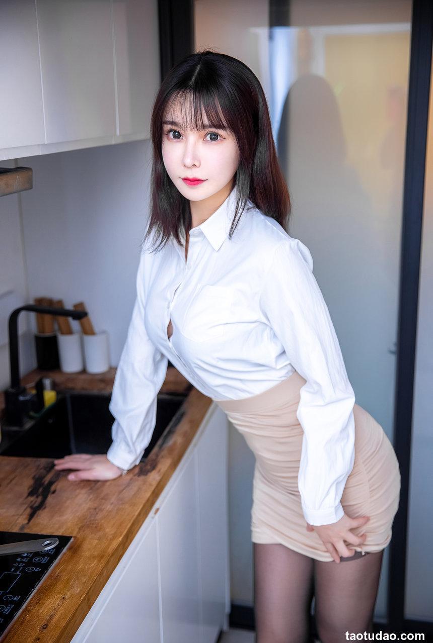 亚马逊鲶鱼 -  下班后OL [31P-896MB]