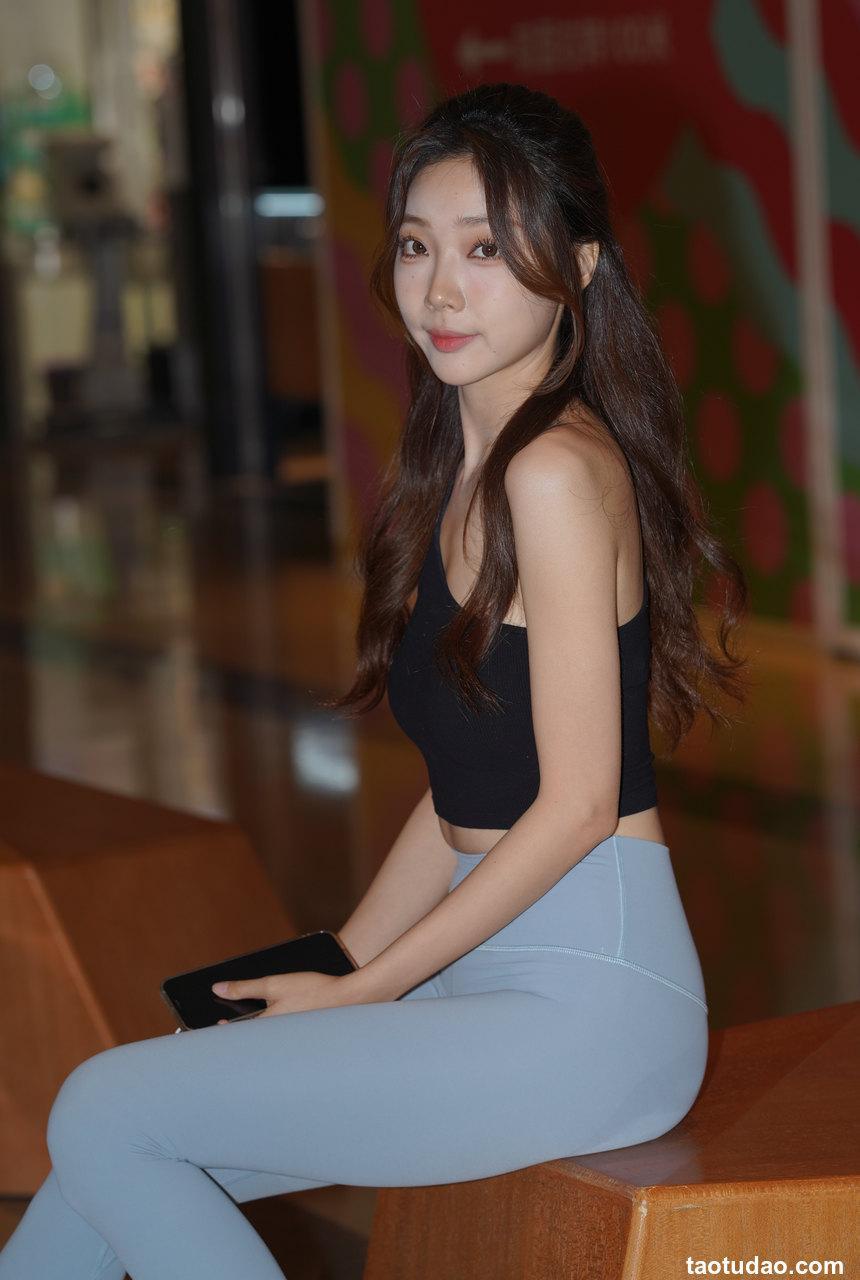 都市丽人甜美可人运动女孩 【988P+18V-30.3G】