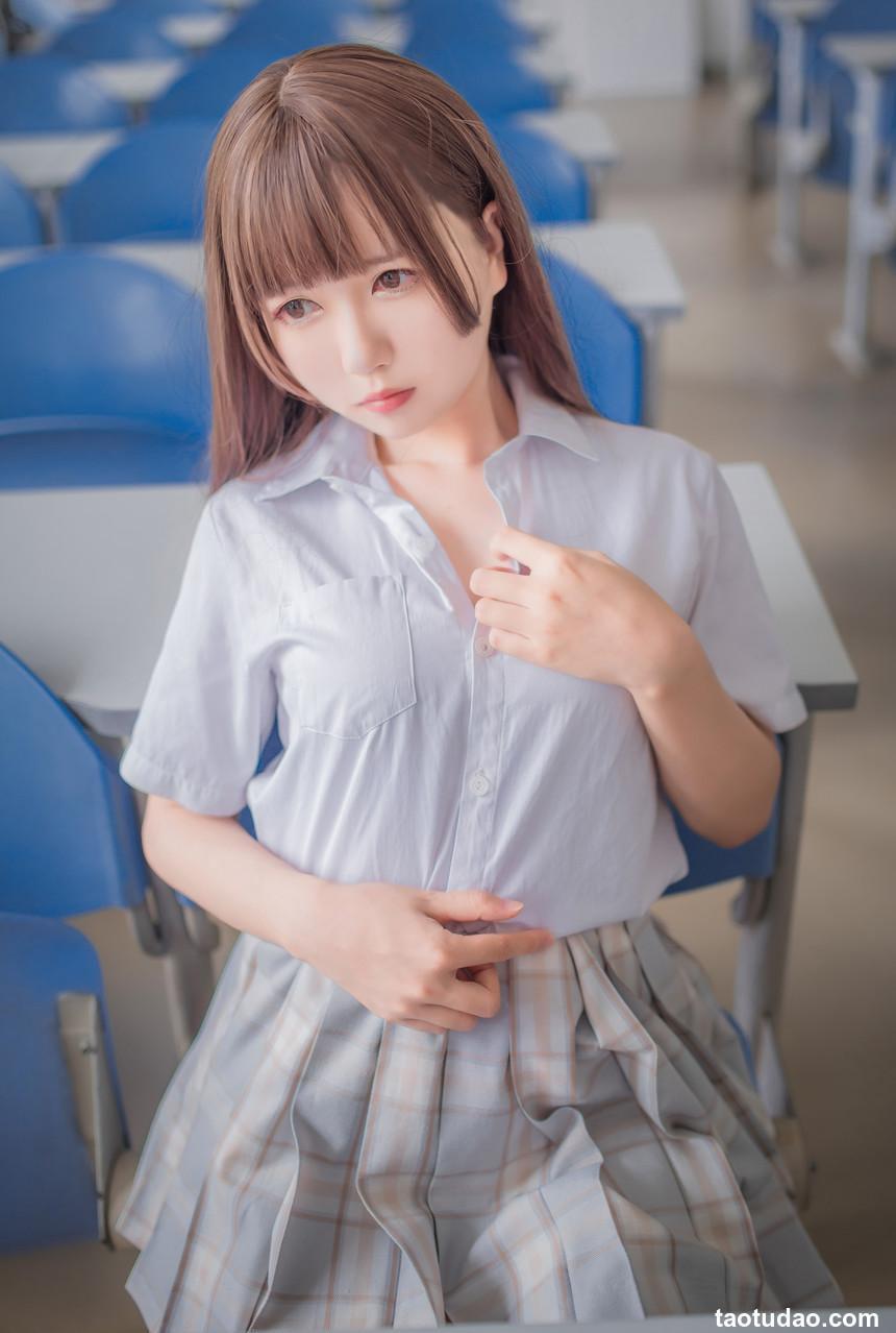 白金Saki写真 – 黑丝 [501P]