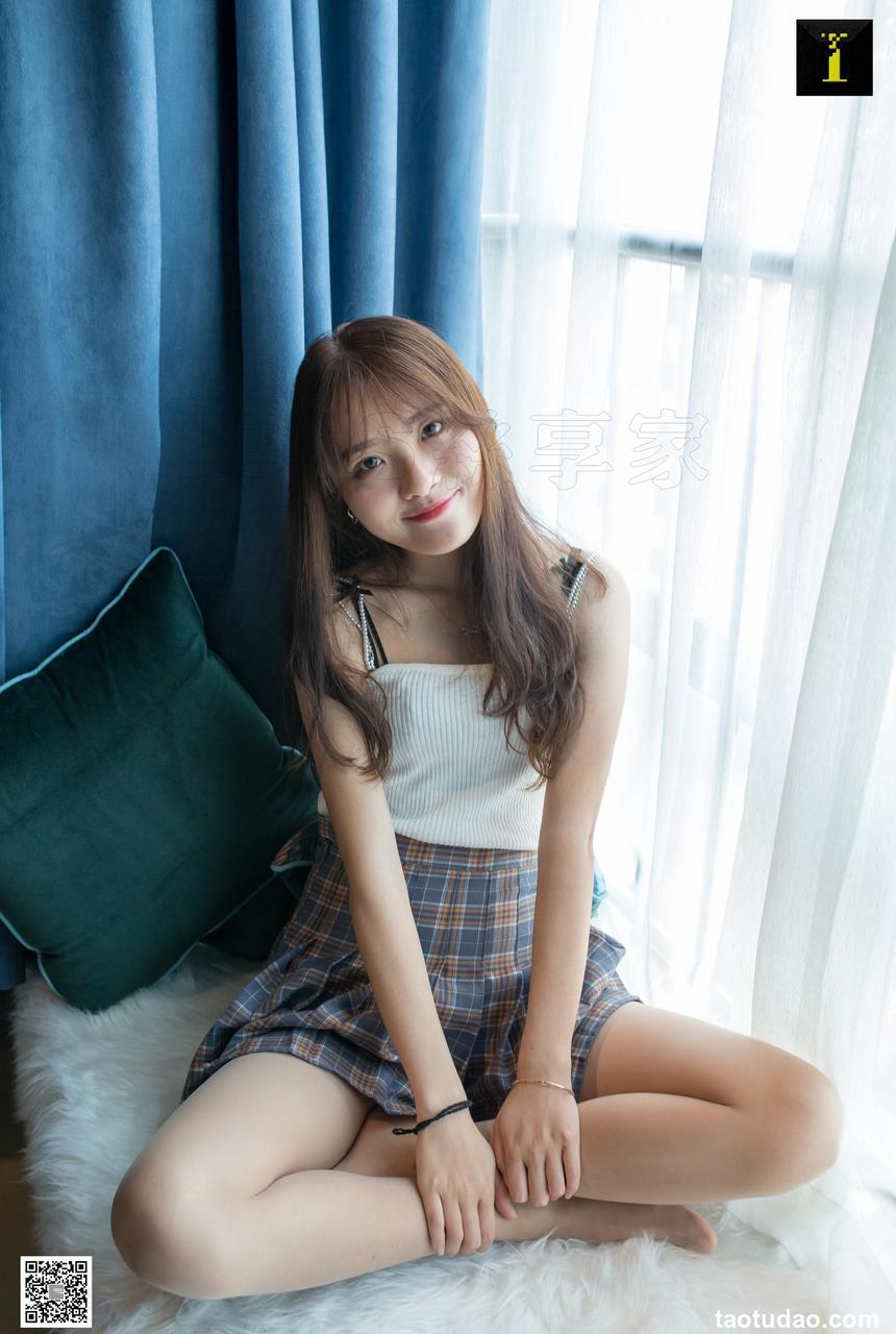 [IESS异思趣向] 2019.05.29 丝享家495：《爱吃零食的婉萍》婉萍[88P29.6M]