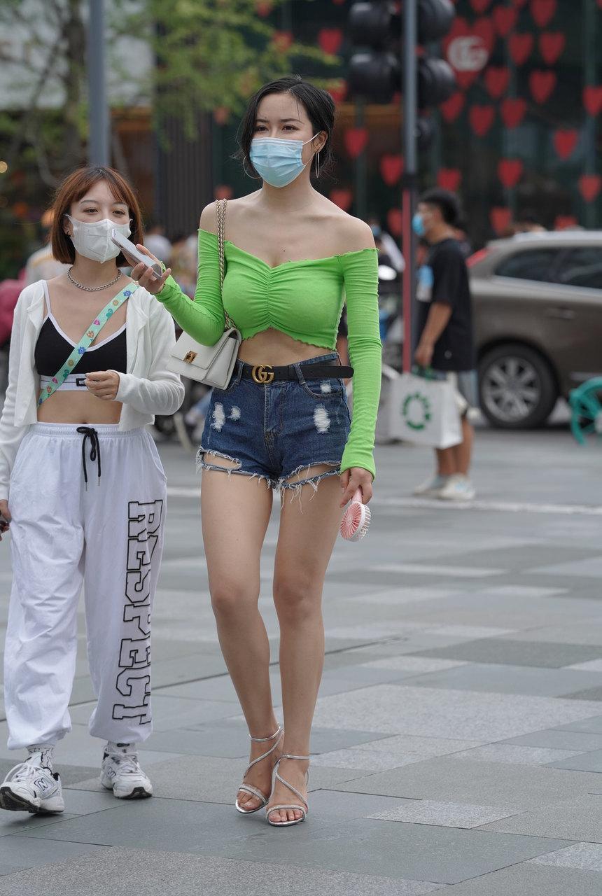 都市丽人热裤丰腴美女【157P+1V-2.17G】