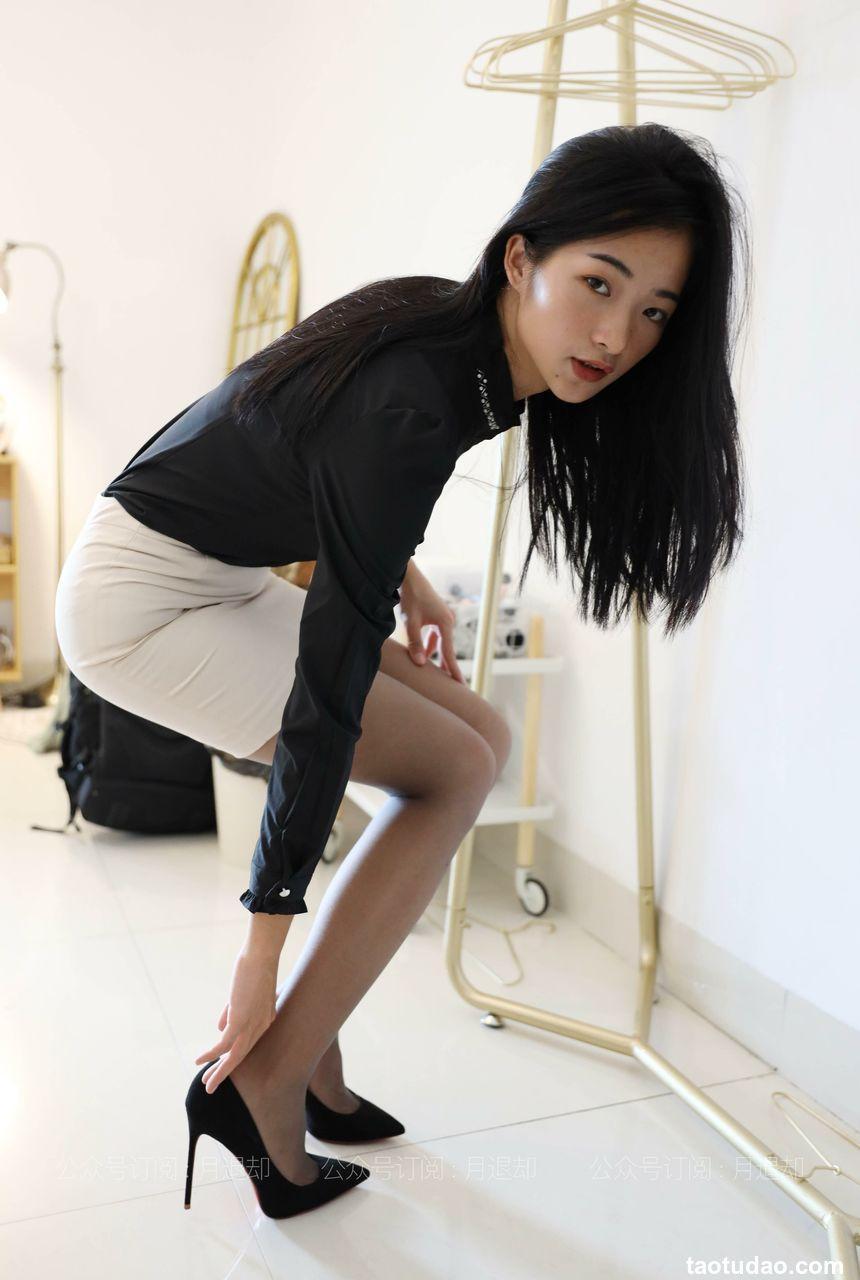 [IESS异思趣向] 耽丝014：宁宁 新来的实习秘书宁宁[75P／36.1MB]