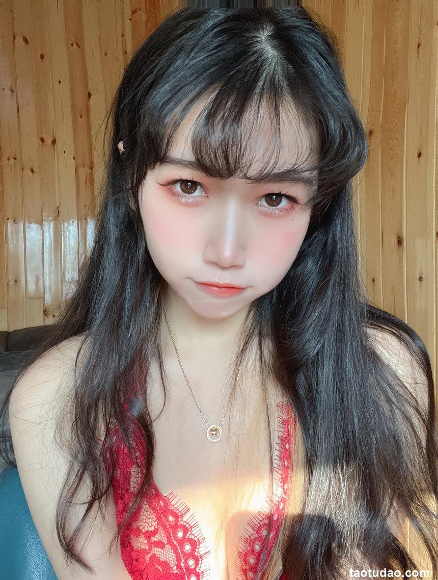 不呆猫 - NO.30 霸气红色人妻 [57P+1V-1.77GB]