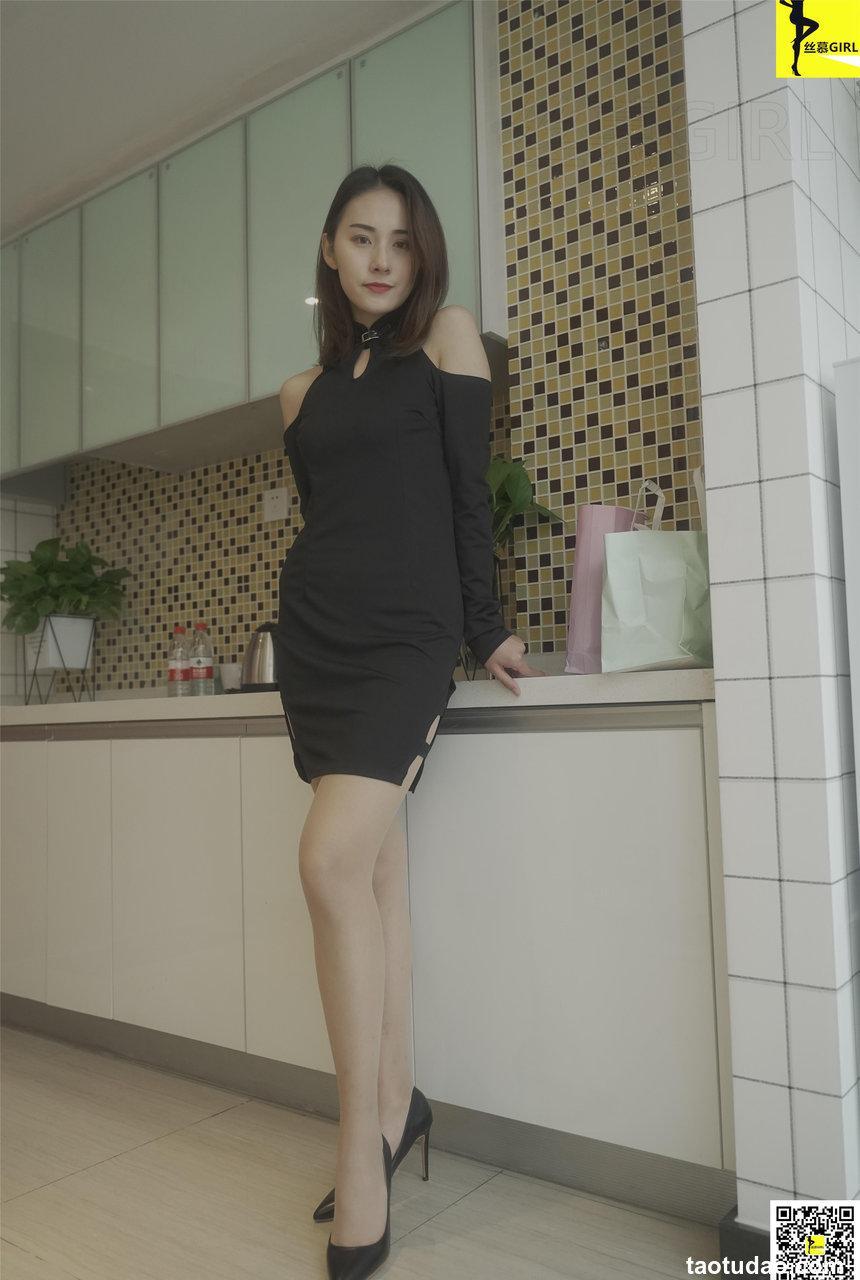 丝慕写真 第053期 模特：婷伊《初见》