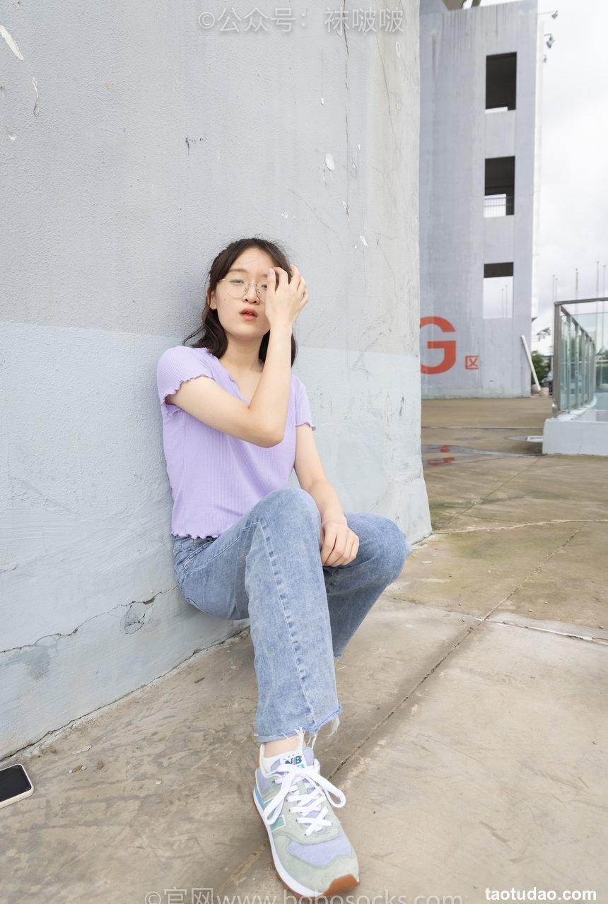 [BoBoSocks袜啵啵]NO.020 熊熊-NB运动鞋、蓝色短棉袜（踩脏）、裸足[150P+1V／4.88GB]