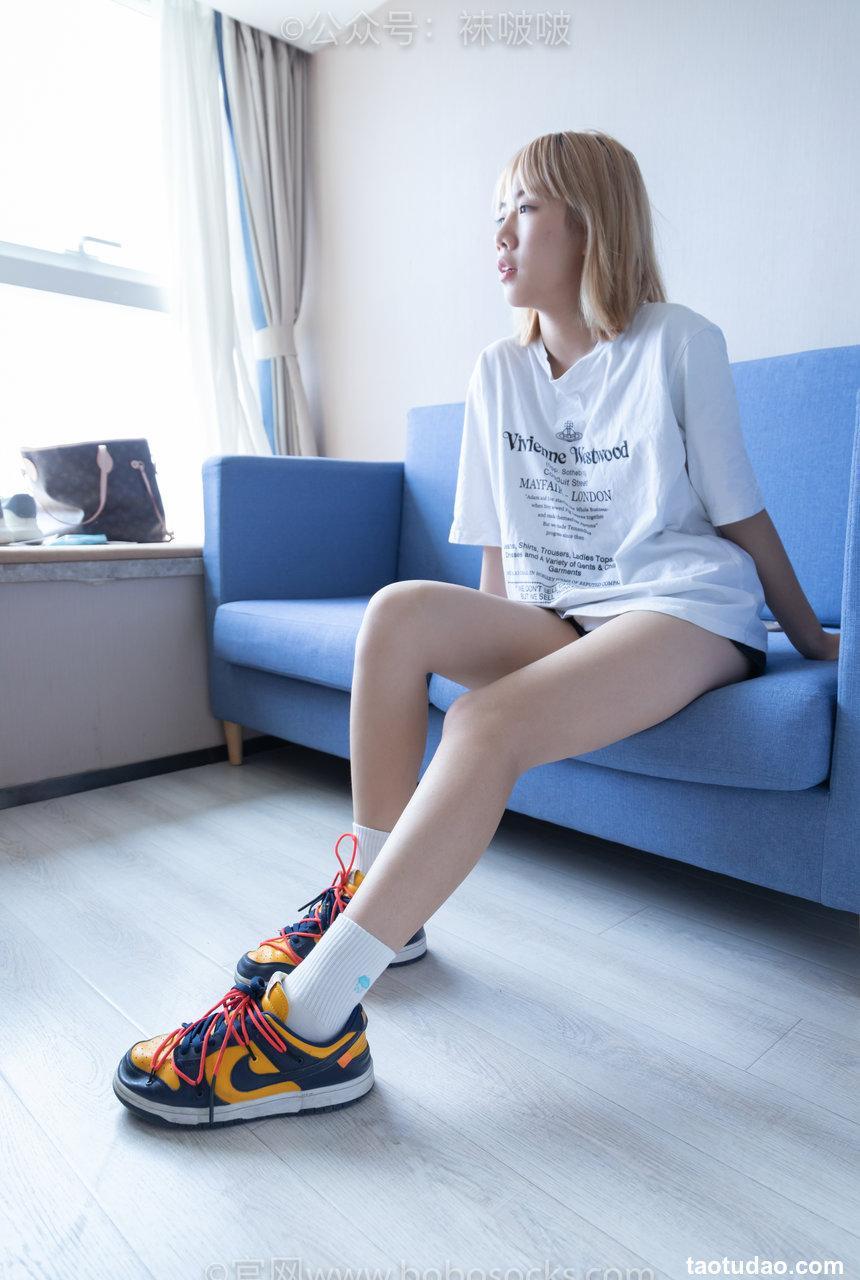 [BoBoSocks袜啵啵]NO.009 果冻-耐克板鞋、白棉袜、裸足[130P+1V／5.84GB]