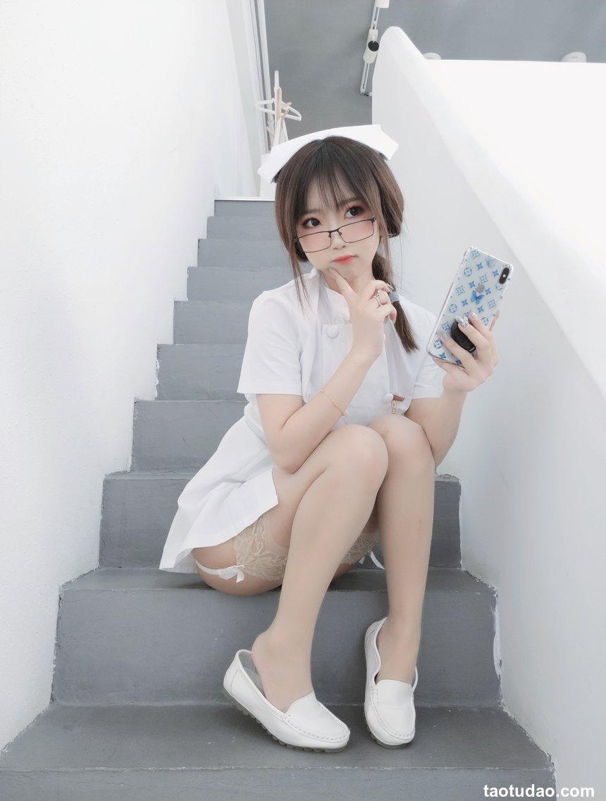 鬼畜瑶 NO.030 笨蛋护士[45P-58MB]