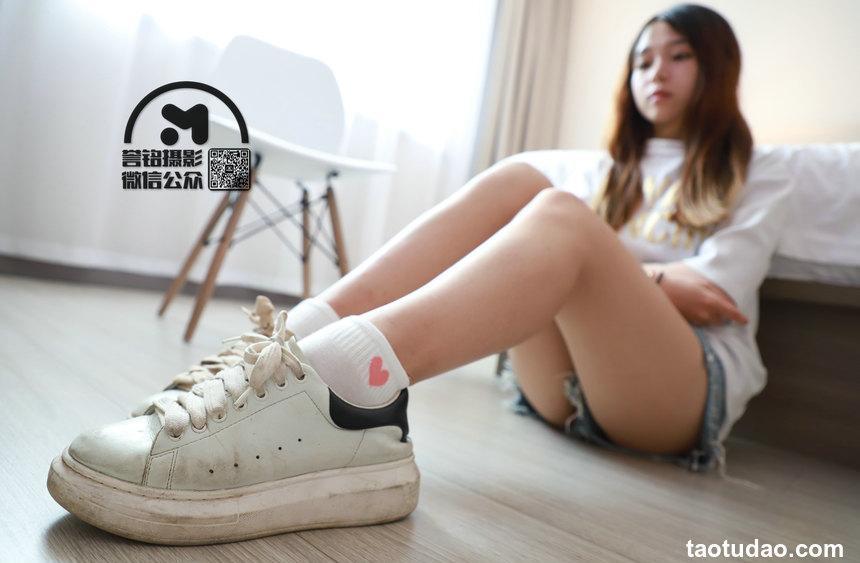 [誉铭传媒]袜足摄影 2021年《03.15赞助定制作品》[130P+1V／1.28GB]