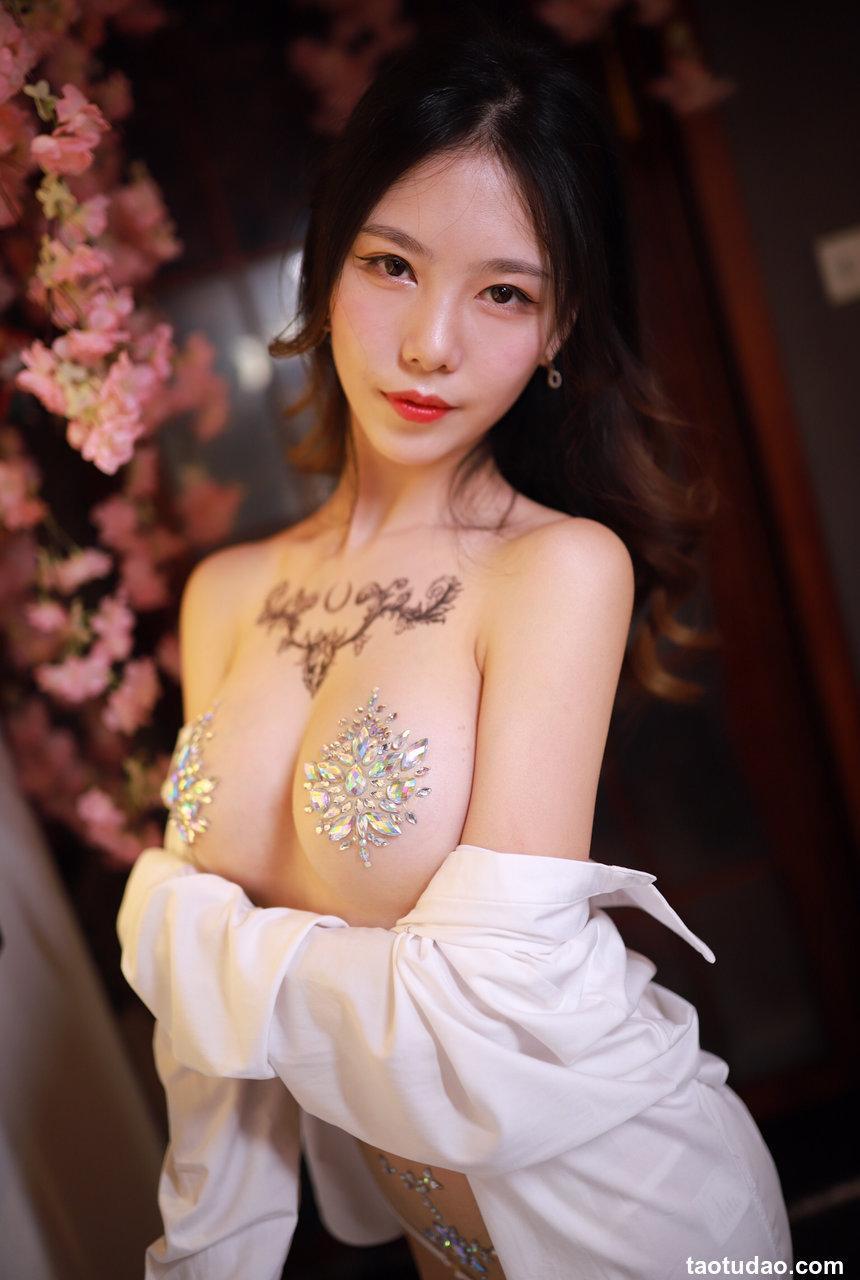 抖娘-利世图集 - 钻 [40P-95MB]