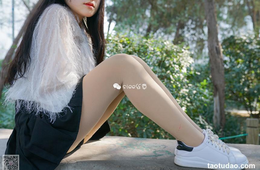 [SIEE丝意] No.059 小月 青涩的小白鞋 [56P]