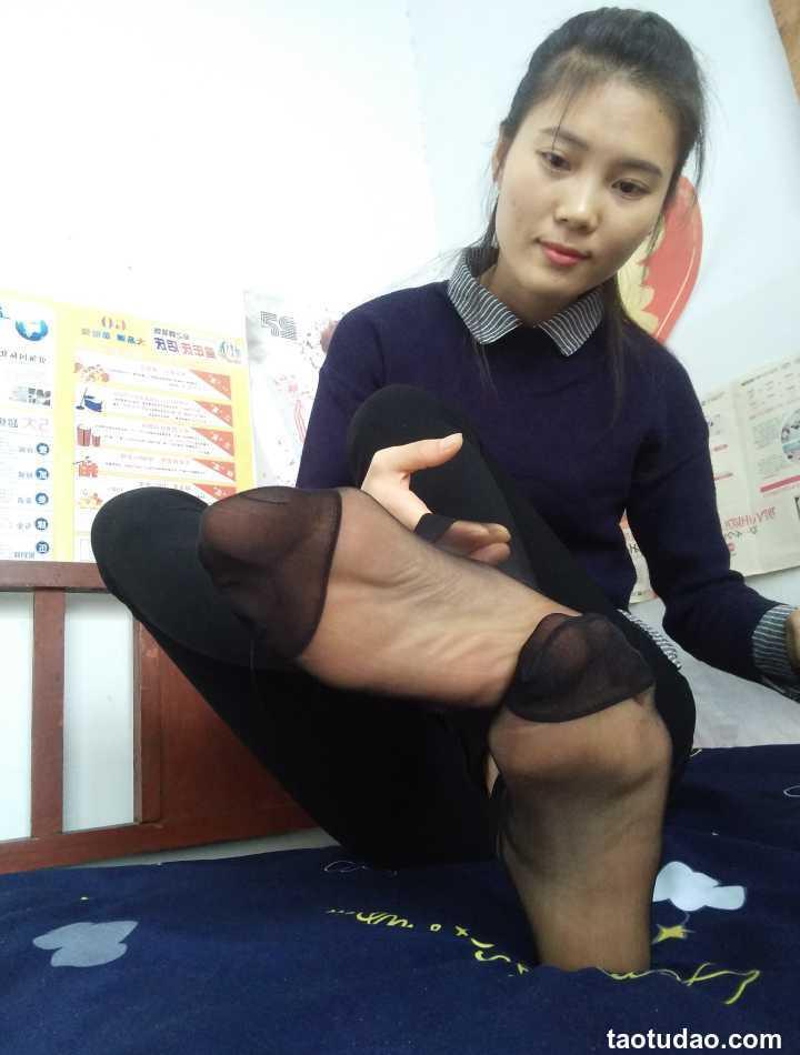 学妹校园寝室短丝系列005期 徐璐[52P／85.6MB]