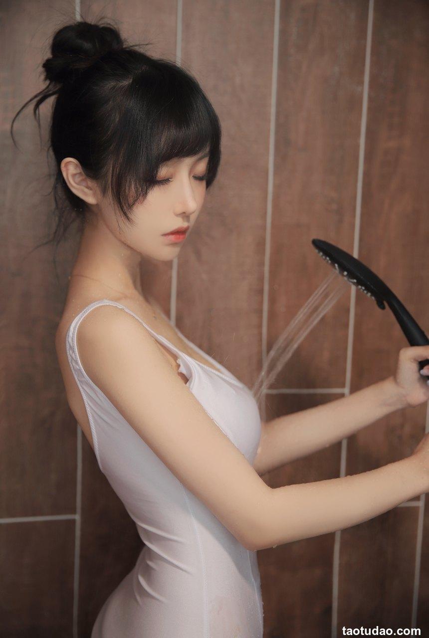 Shika小鹿鹿 - NO.81 半透浴室 [22P-50MB]