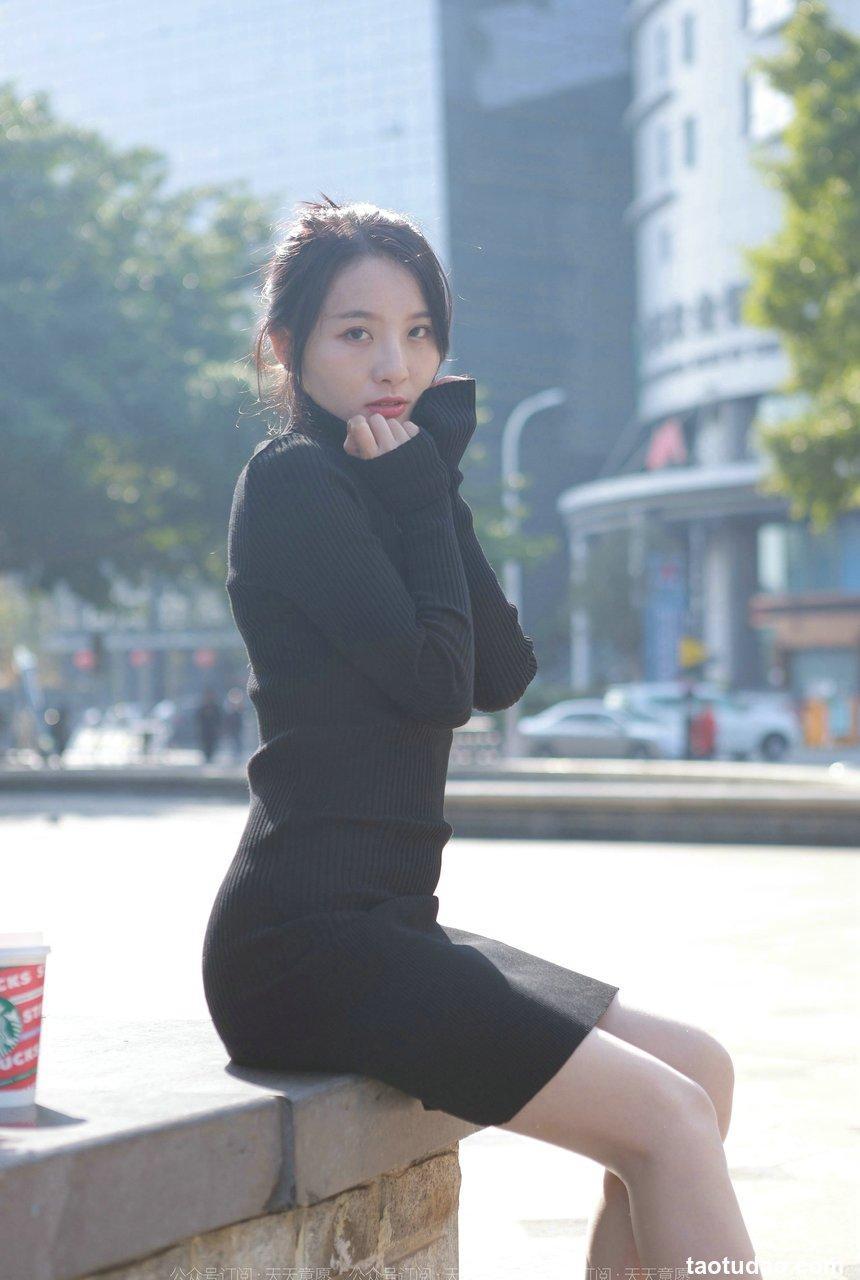 [IESS异思趣向]2022.03.21 丝享家1035：婉萍《黑色包臀裙》[89P／107MB]