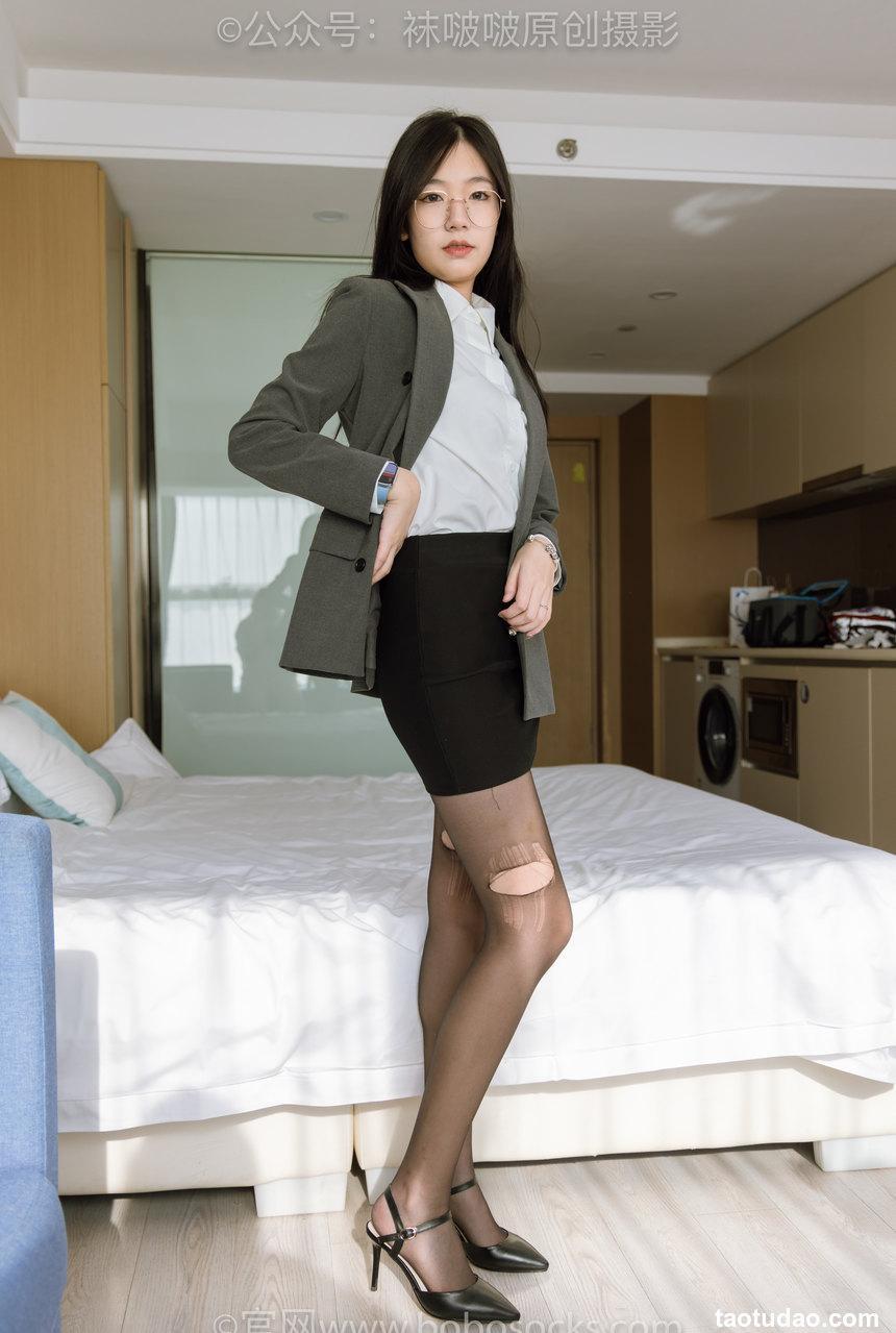 [BoBoSocks袜啵啵]NO.179 小甜豆-OL制服、高跟鞋、黑丝、撕丝袜剧情[140P+1V／6.49GB]