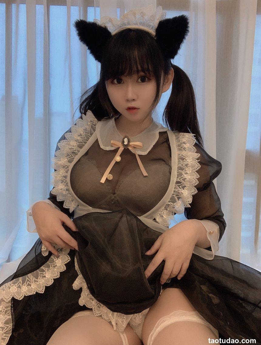 蜜桃少女是依酱呀 NO.018 - 黑丝女仆[30P+2V／60MB]