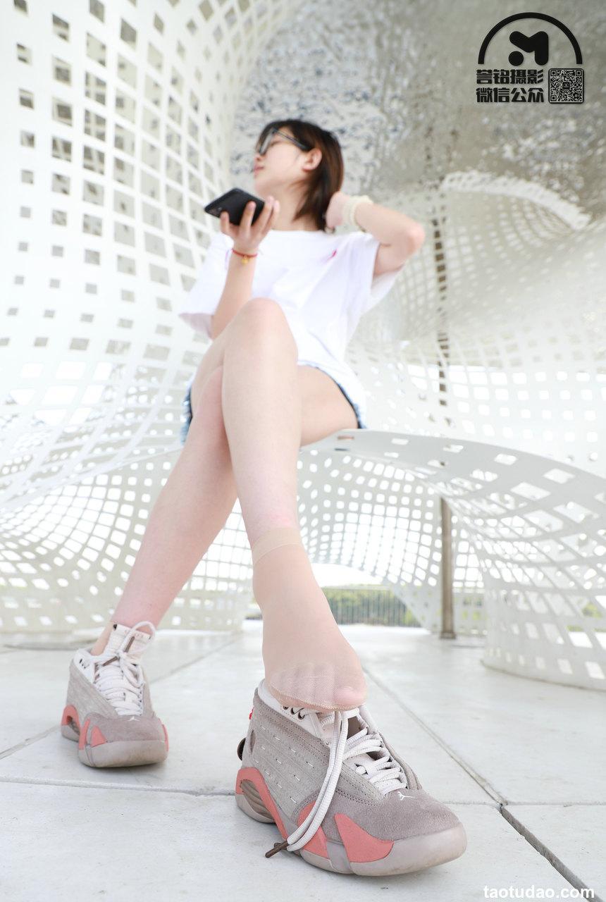 [誉铭传媒]袜足摄影 2021年 NO.020[92P+1V／990MB]