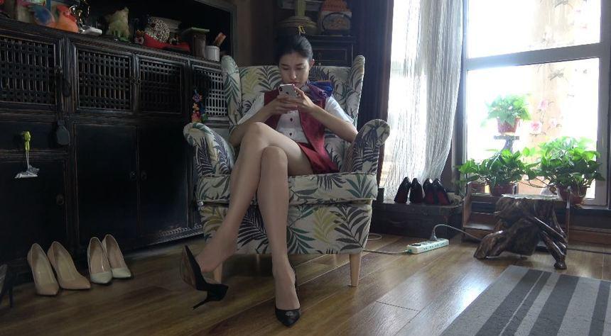 [K&M]丝足视频 No.271-穆乐 空乘制服肉丝挑鞋 [1V-1.44G]