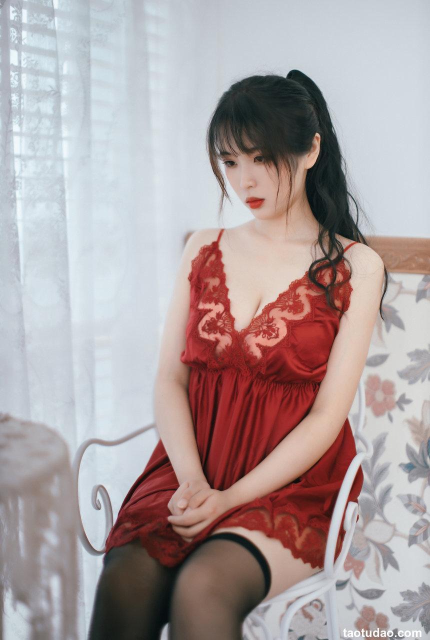 轩萧学姐 NO.008 - Claret[28P／318MB]