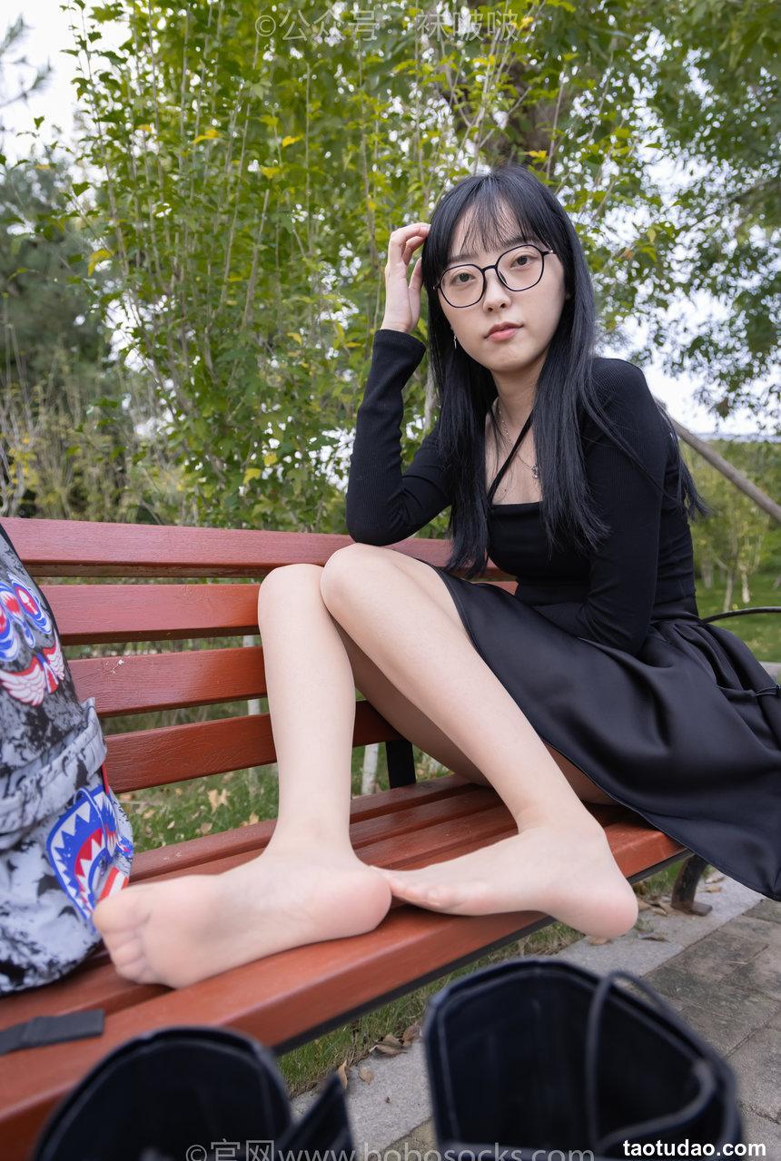 [BoBoSocks袜啵啵]NO.040 稚予-长靴、白棉袜、肉丝[137P+1V／4.81GB]