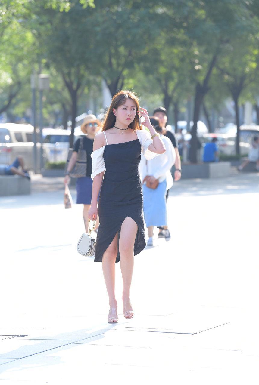 都市丽人漂亮的黑色长裙美女【26P-562MB】