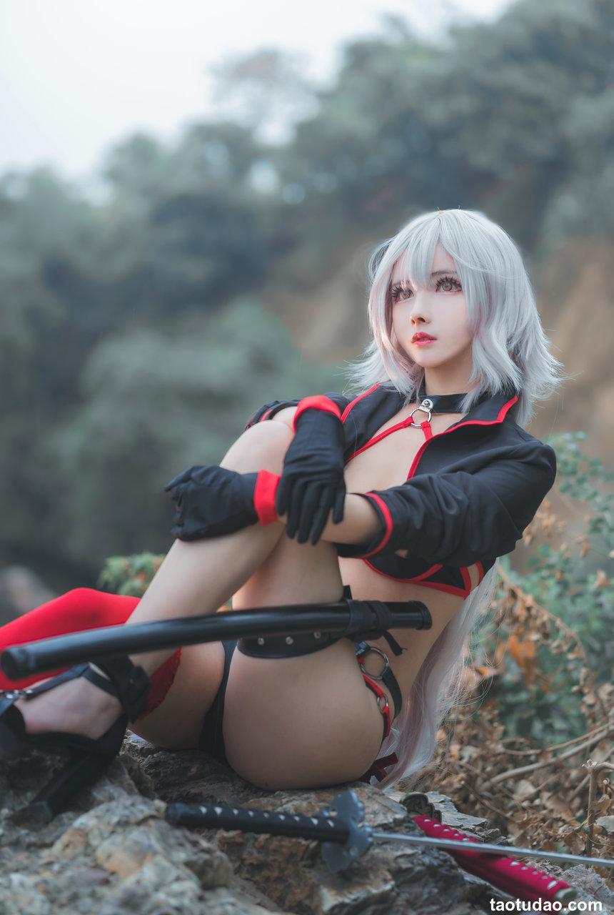 rioko凉凉子 - 泳装黑贞[8P／97MB]