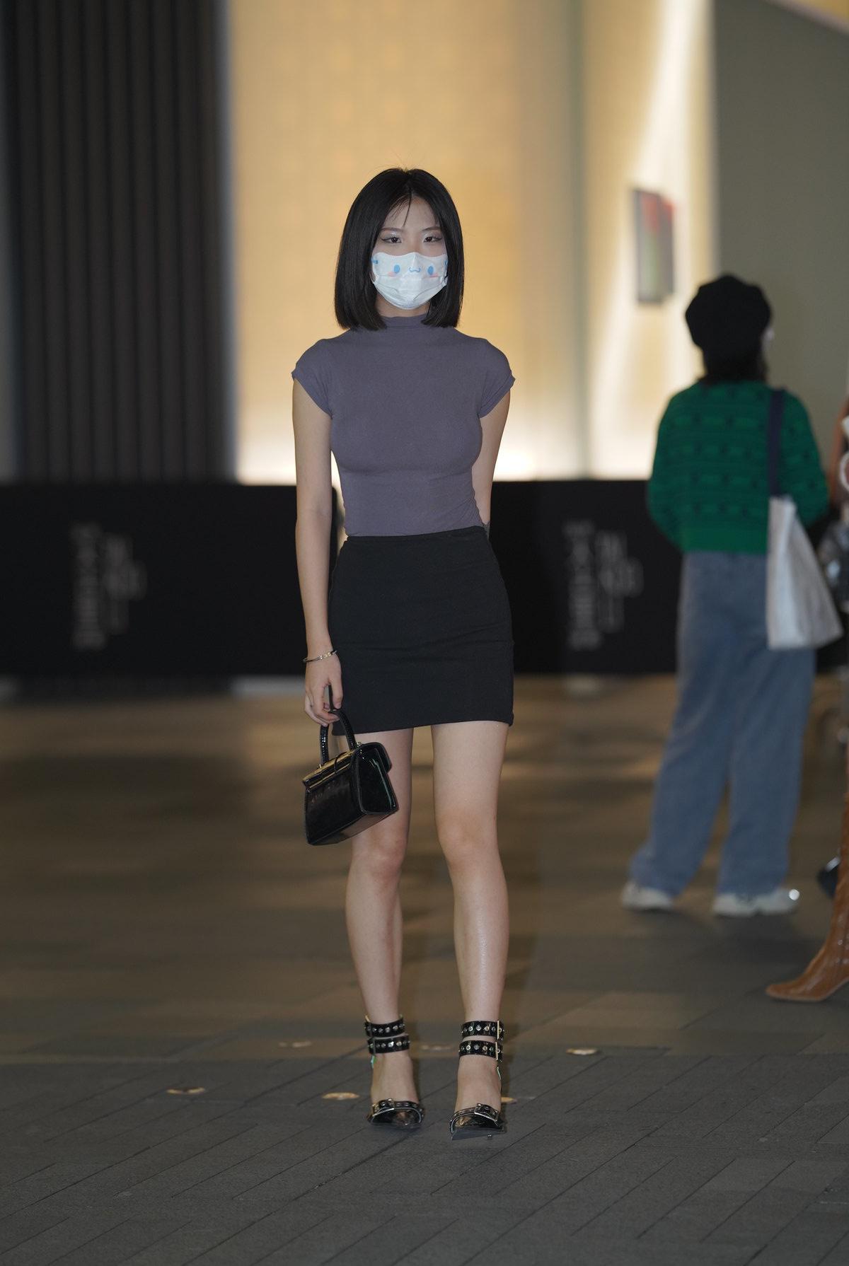 都市丽人气质苗条小姐姐【86P+1V-1.23G】