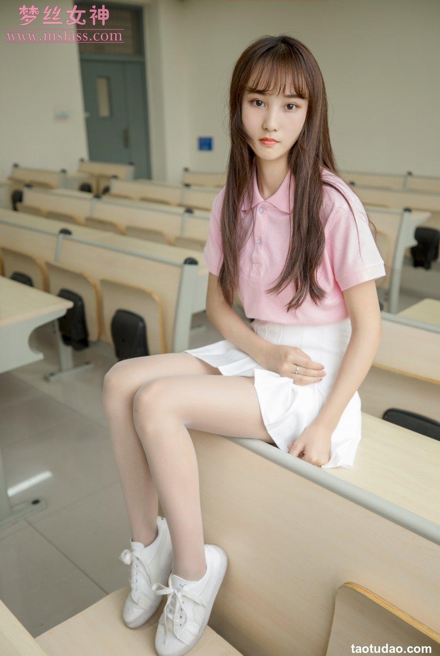 [MSLASS梦丝女神] 2019.05.27 小兔《校园黑丝和白丝的可爱》 [87P-478MB]