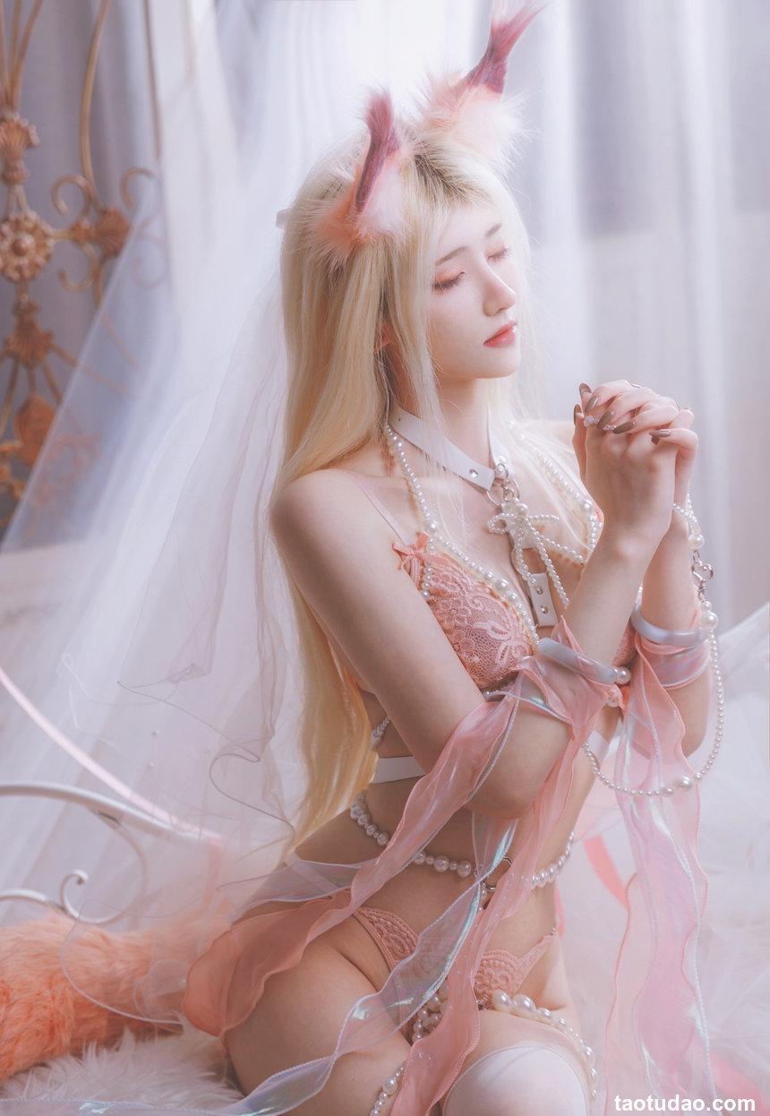 南桃Momoko - 狐狸与蔷薇 [34P-162MB]