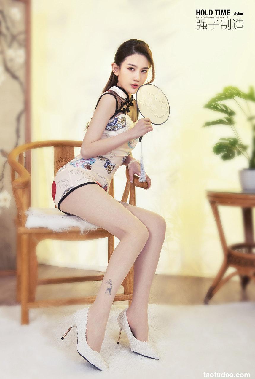 [Ligui丽柜] 2022.04.30 《小甜甜的求救》甜甜 [110+1P-72M]