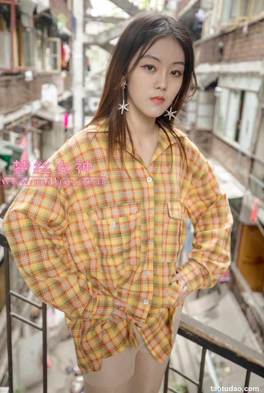 [MSLASS]梦丝女神 - 梦素 复古楼的性感美 [82P1V-1.41GB]