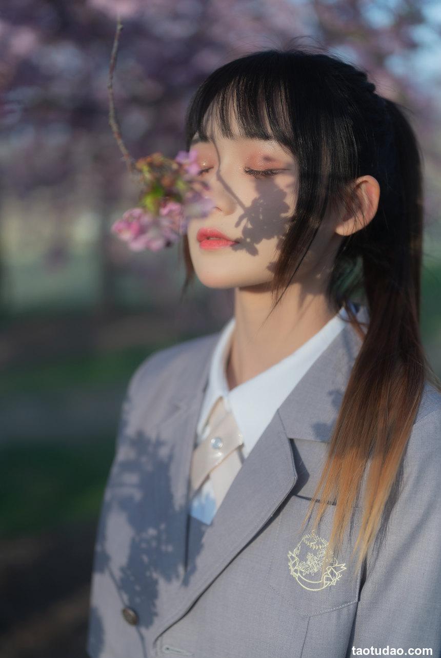 兔子Zzz不吃胡萝卜 - NO.32 櫻之聲 [26P-192MB]