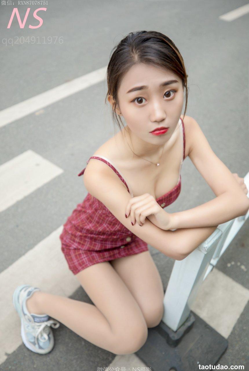 纳丝摄影 婉文 穿着丝袜去喝茶啦 [60P-468MB]