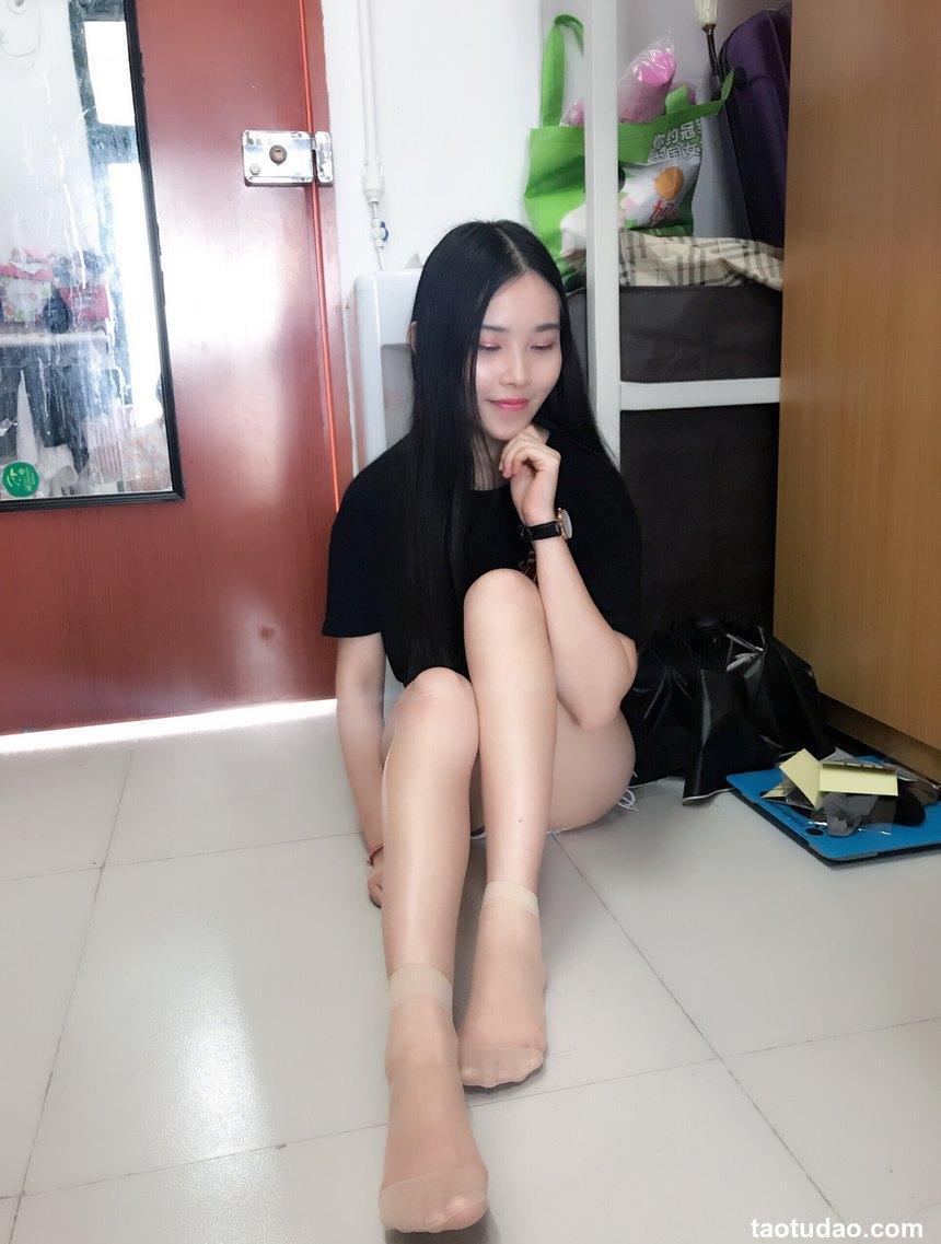 学妹校园寝室短丝系列036期 若淳[40P／32MB]