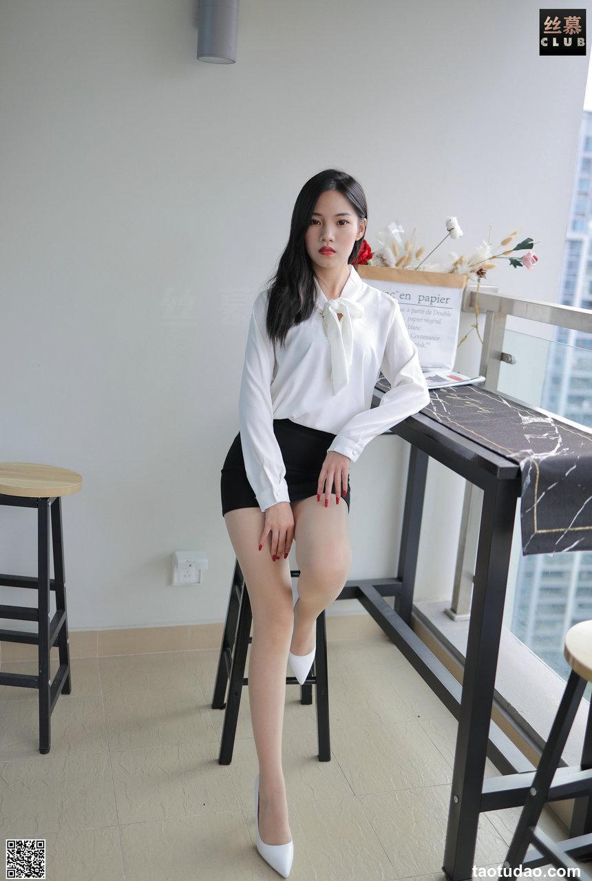 丝慕写真 新晋腿神 - 文欣 [86P]