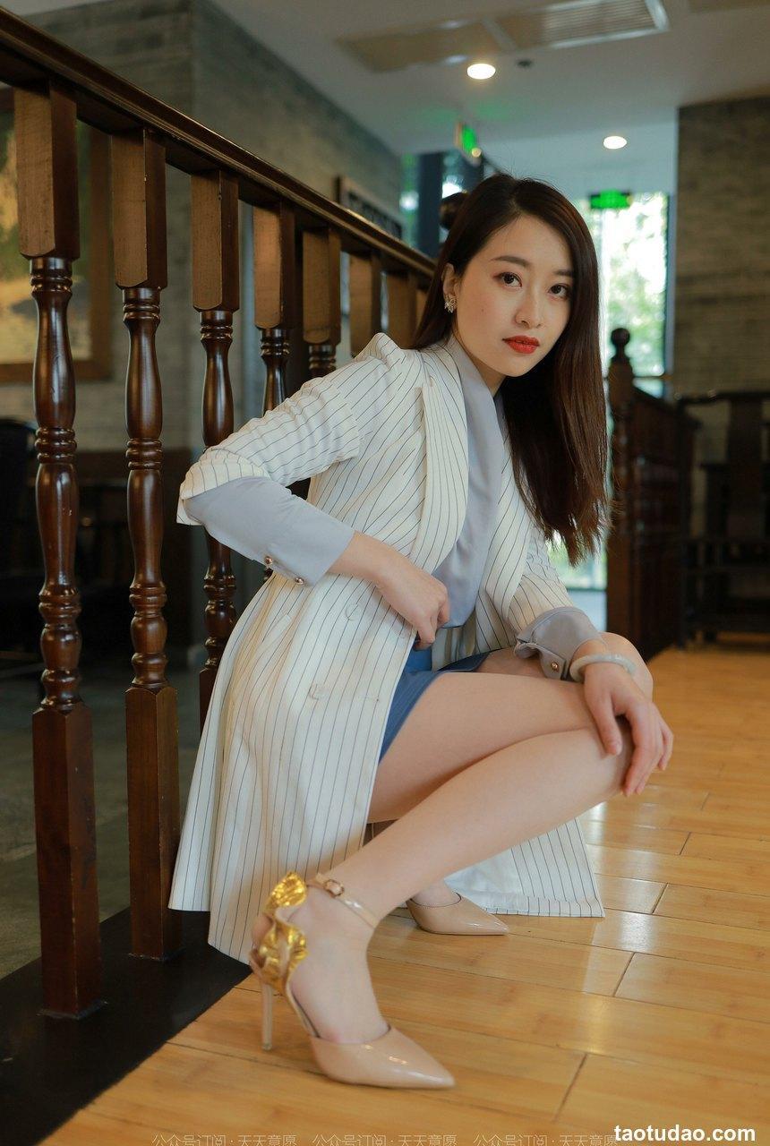 [IESS异思趣向] 2022.05.05 丝享家1079：小婕《4月佳人》[90P／143MB]