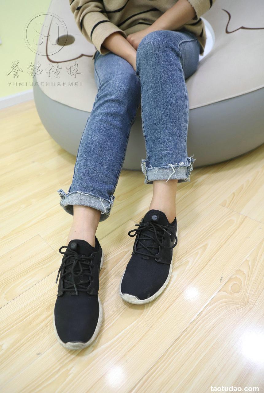 [誉铭传媒]袜足摄影 2019年 NO.023 人美足靓[130P+1V／1.00GB]