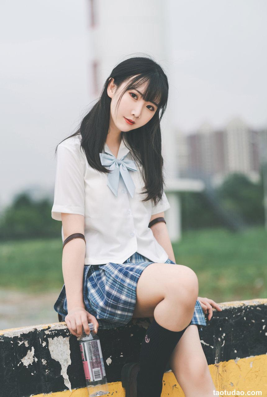 Coser面饼仙儿 – 沙雕JK[22P／181MB]