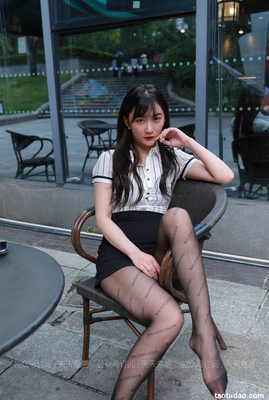 [IESS异思趣向] 2021.06.18 丝享家836：秋秋《字母黑丝》[87P／92.5MB]