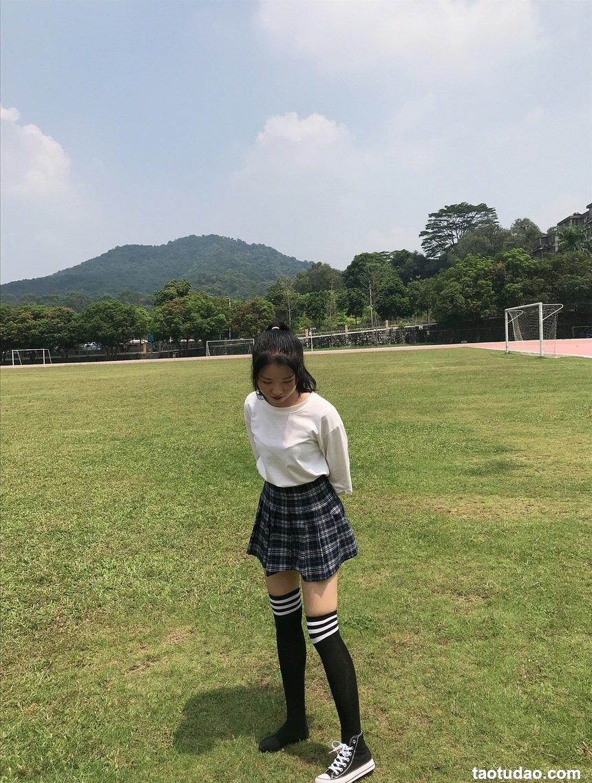 [最爱帆布鞋] 丝袜美腿写真 ON.28 图套+视频