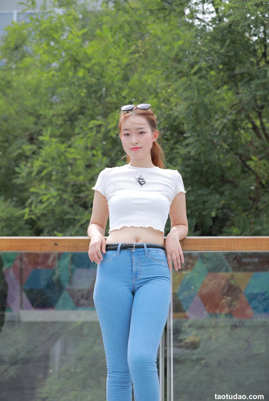 都市丽人长腿牛仔裤小姐姐【270P+3V/4.29G】