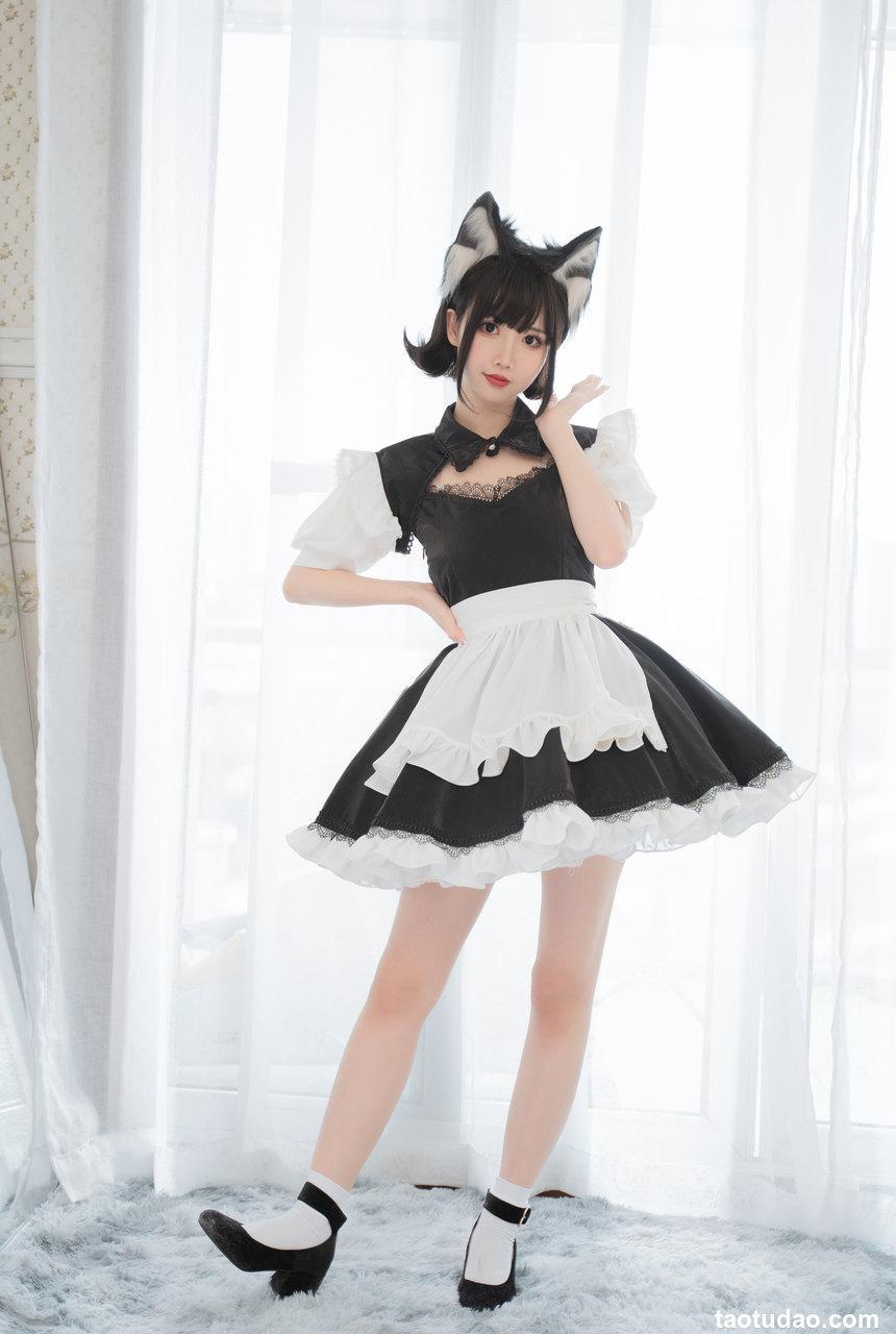 面饼仙儿 - NO.113 开胸女仆 [17P-115MB]