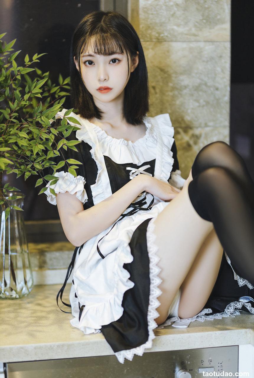 许岚LAN 短裙女仆 [40P-559MB]