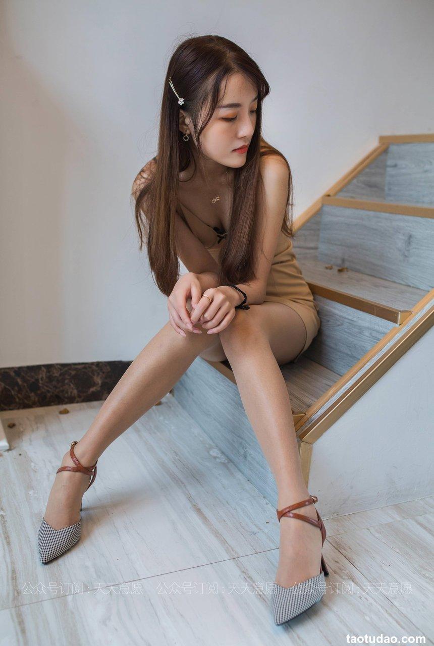 [IESS异思趣向]2021.04.14 丝享家770：婉萍《邻家甜美女孩》[90P／105MB]